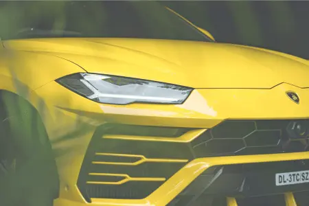 Lamborghini Urus под наем в Дубай